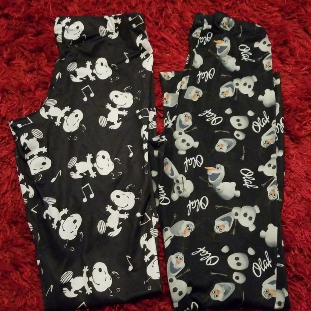 Disney leggings lot! Snoopy and Frozen Olaf